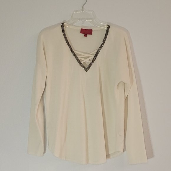 WOMENS JENNIFER LOPEZ IVORY LONG SLEEVE V NECK SWEATER - Picture 4 of 5